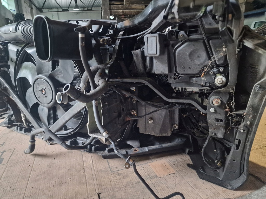 фото №9, Mercedes e w207 lift cabrio бампер капот радиатор лампы крылья pas