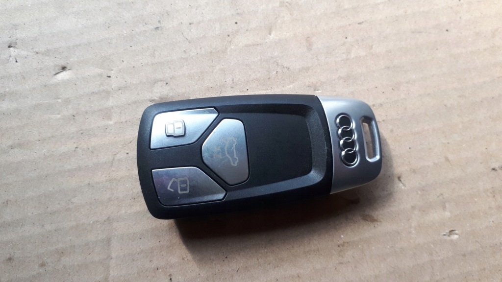 фото №1, A4 b9 8w ключ pilot 4m0959754bc a5 8w