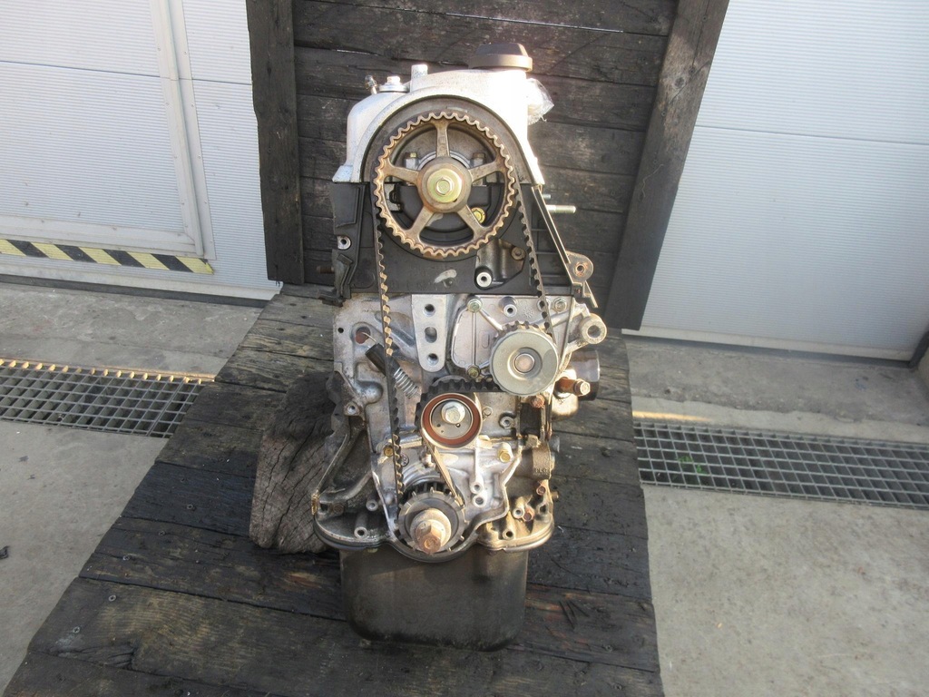 фото №6, Honda civic vii 5d hb 1.4 16v 90 km d14z6 двигун блок двигуна