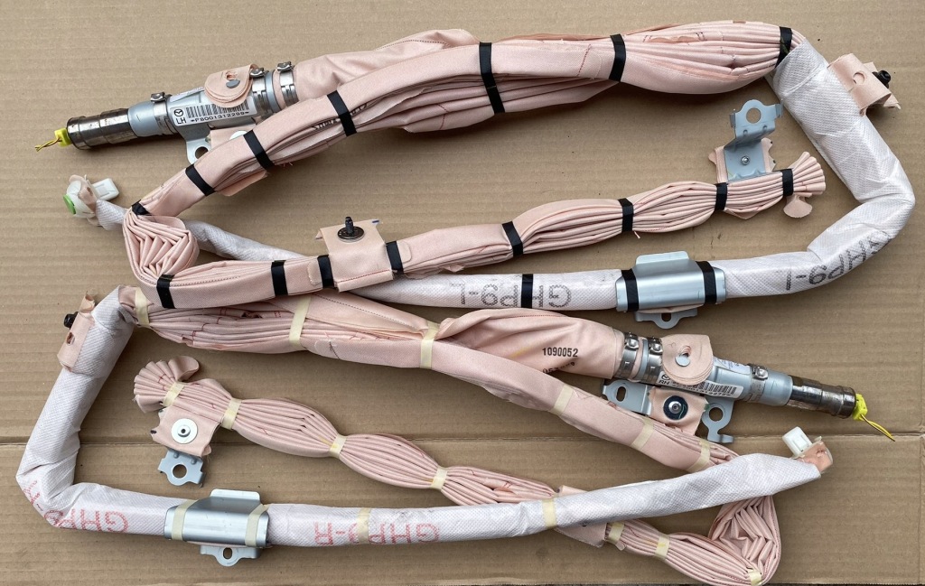 фото №1, Mazda 6 gj шторка безопасности kombi