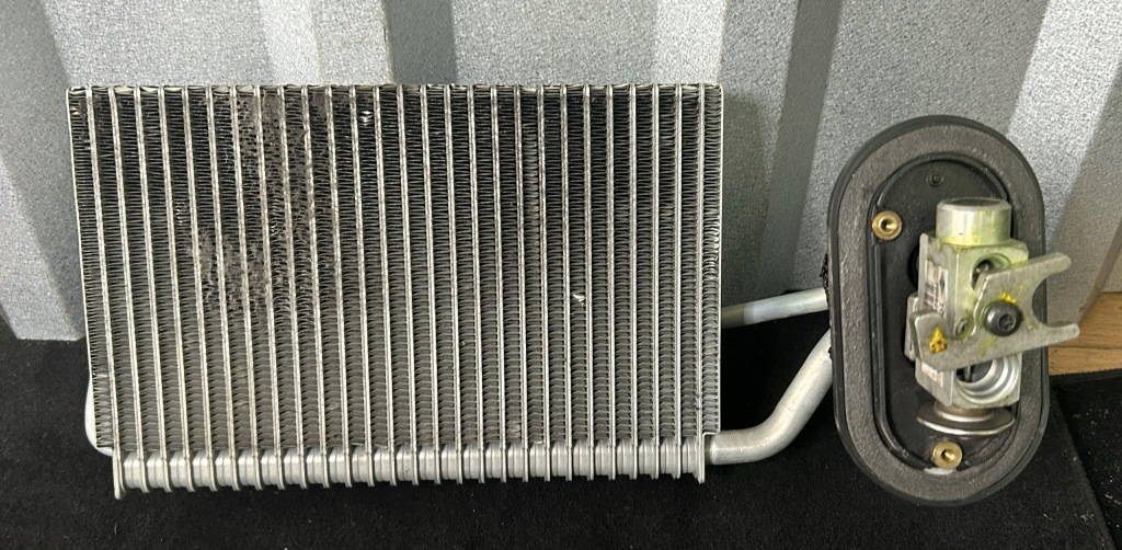 Купити Випарник кондиціонера daf xf behr m1544005