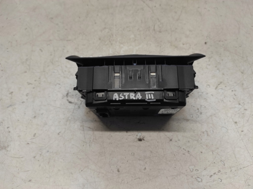 фото №3, Opel astra h 04- дисплей радио 13208089