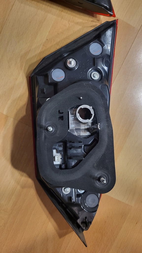 фото №6, Koito 33-240 лампа задняя w крышка левая i правая do toyoty camry vlll