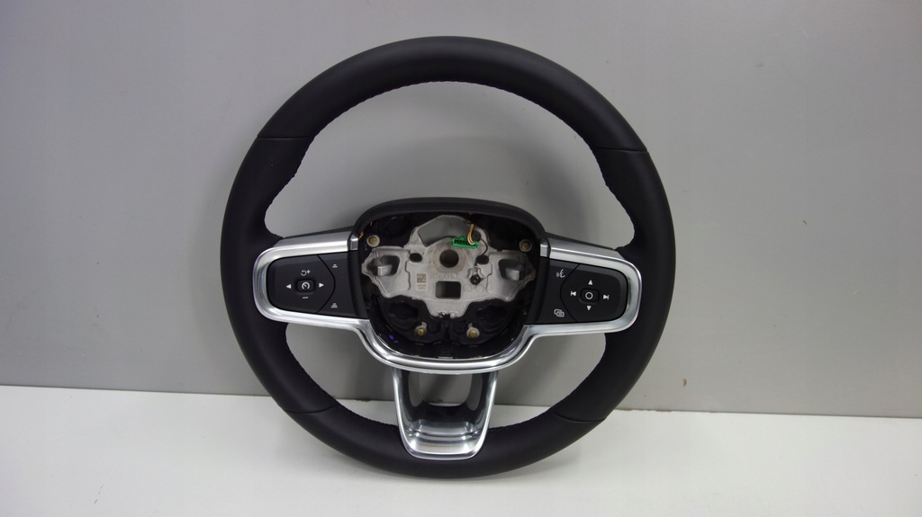 фото №1, Volv xc40 повітропровід шкіряний