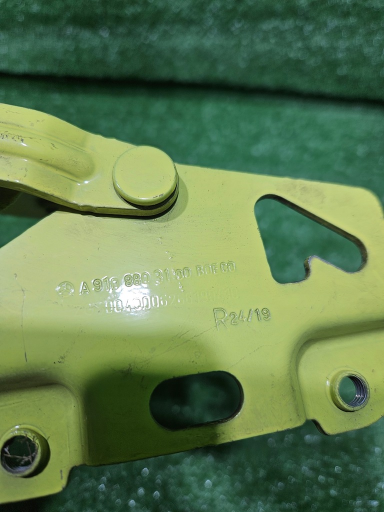 фото №5, Петлі капот sprinter a9108803000 a9108803100