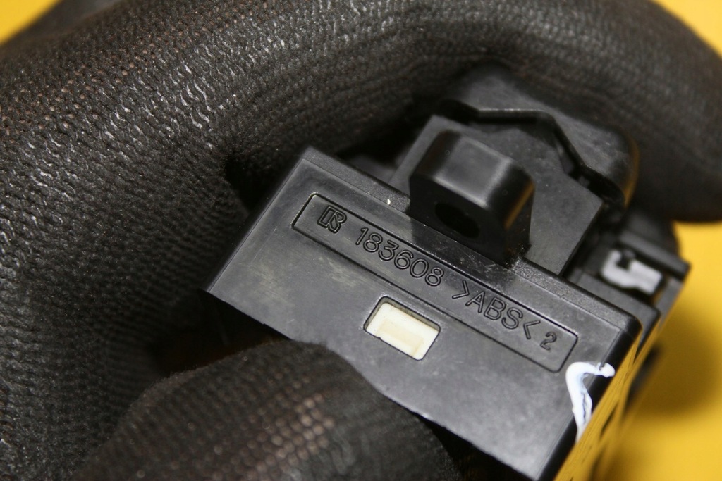 фото №7, Перемикач дзеркал лівий перед mazda 6 vi 183608