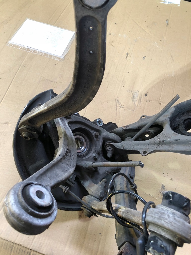 фото №6, Поворотный кулак, ступица prawy1 задняя mercedes w204 coupe