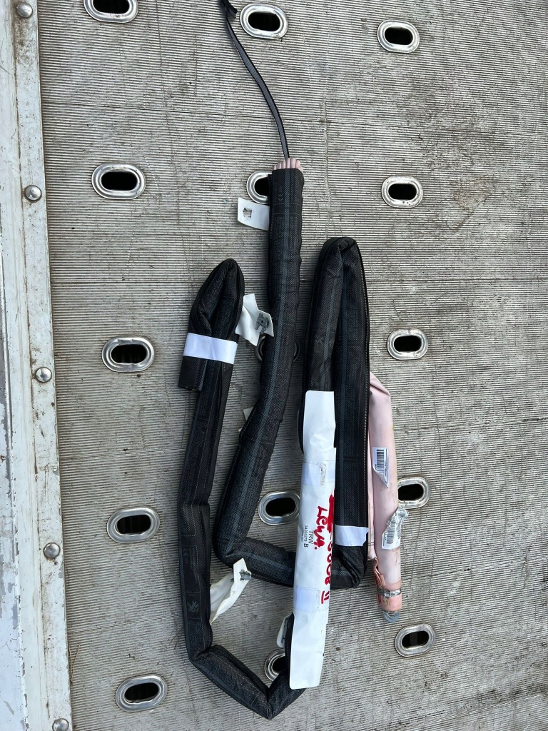 фото №1, Peugeot 5008 ii шторка безпеки права lub ліва