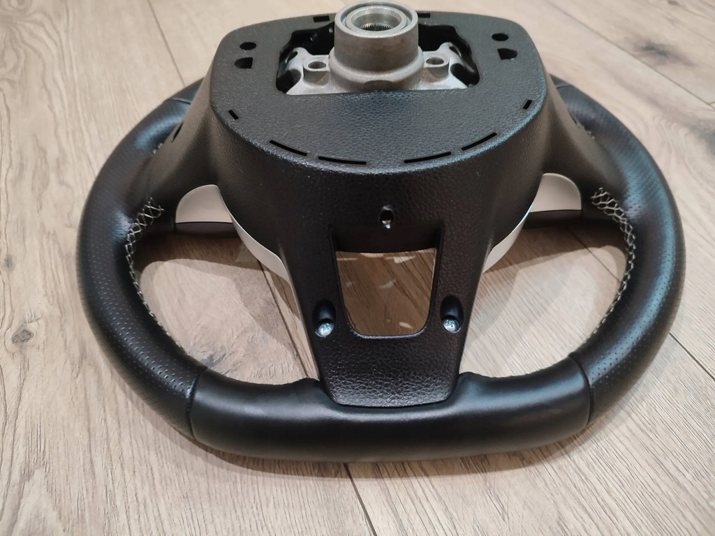 фото №11, Воздуховод кожаный подогрев мультифункция kia stonic lift 23r