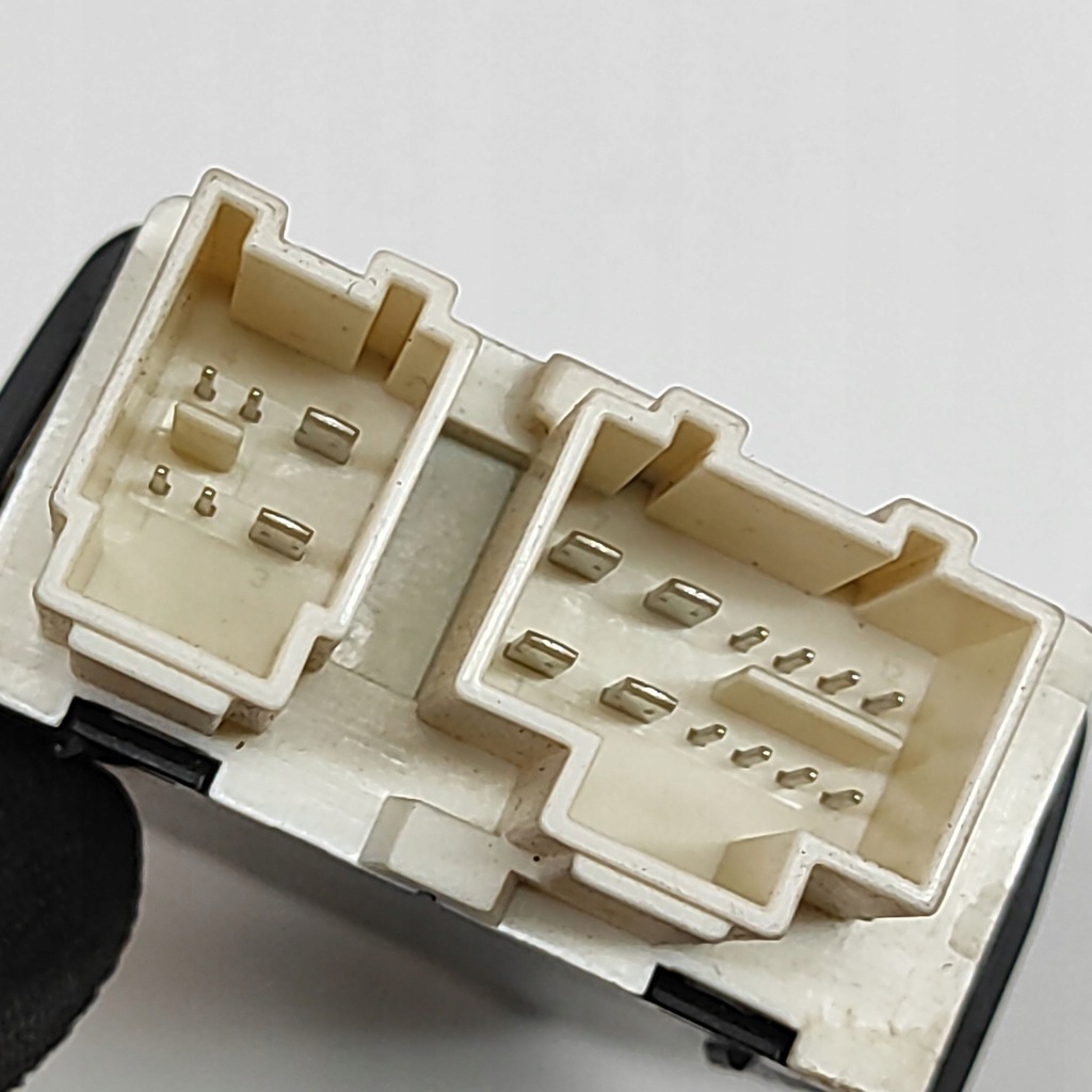 фото №5, Mercedes-benz c w205 2014 перед сторона левая модуль / блок управления сиденье