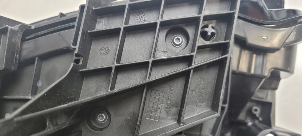 Фара правий перед передня mid smart #1 2022- p8893649881 cybersparks led Недорого