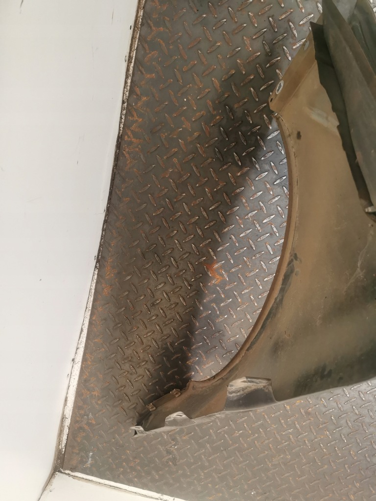 фото №11, Крыло правый перед mercedes w204 c197