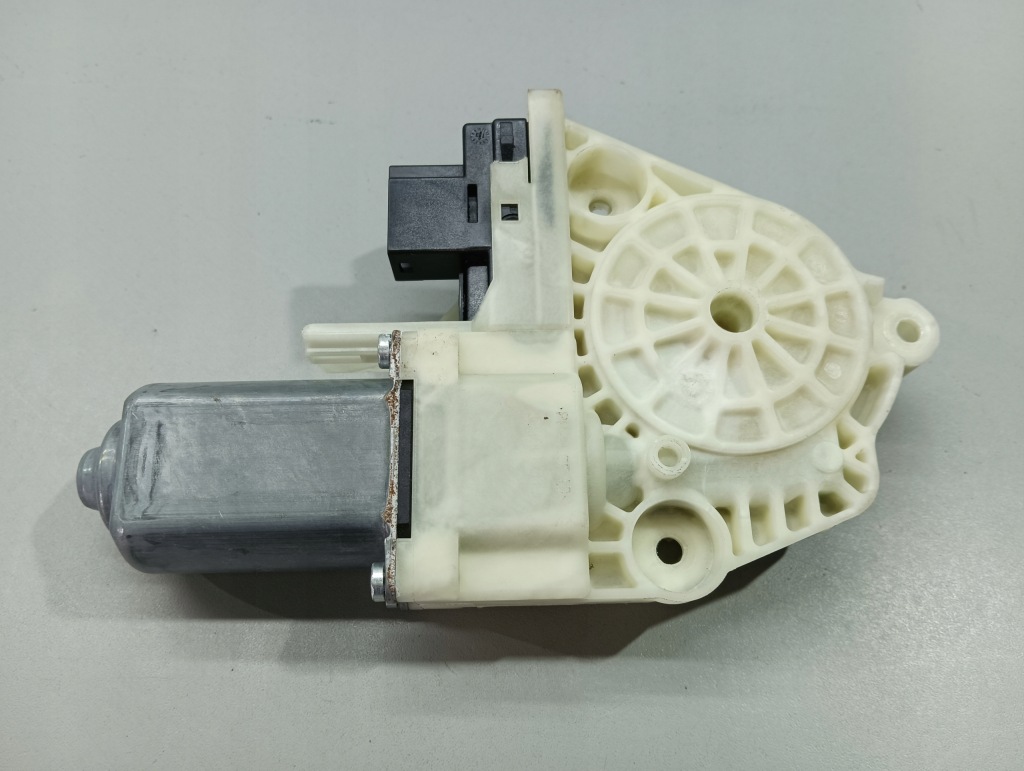 фото №1, Моторчик скло правий задня porsche panamera 970 6pin