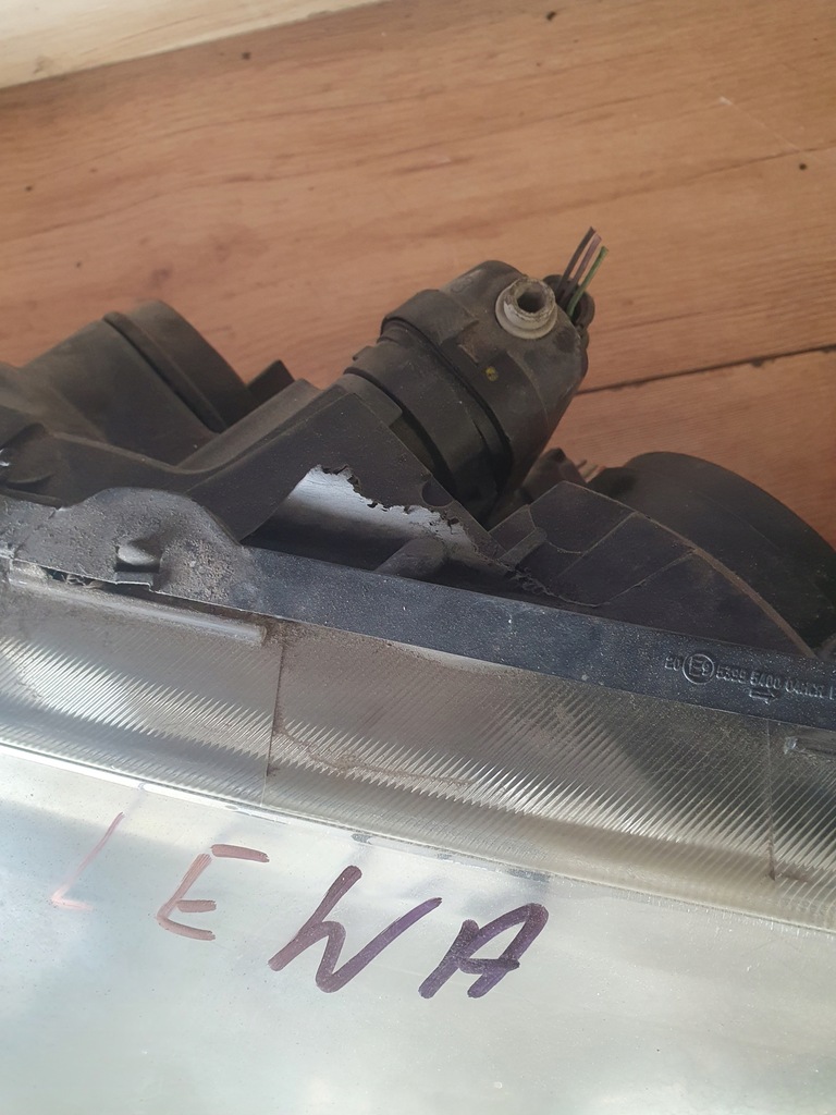 фото №3, Лампа левый перед renault megane 2 повреждённый кронштейн