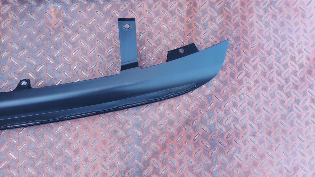 фото №2, Спойлер накладка бампера задняя toyota auris ii hb