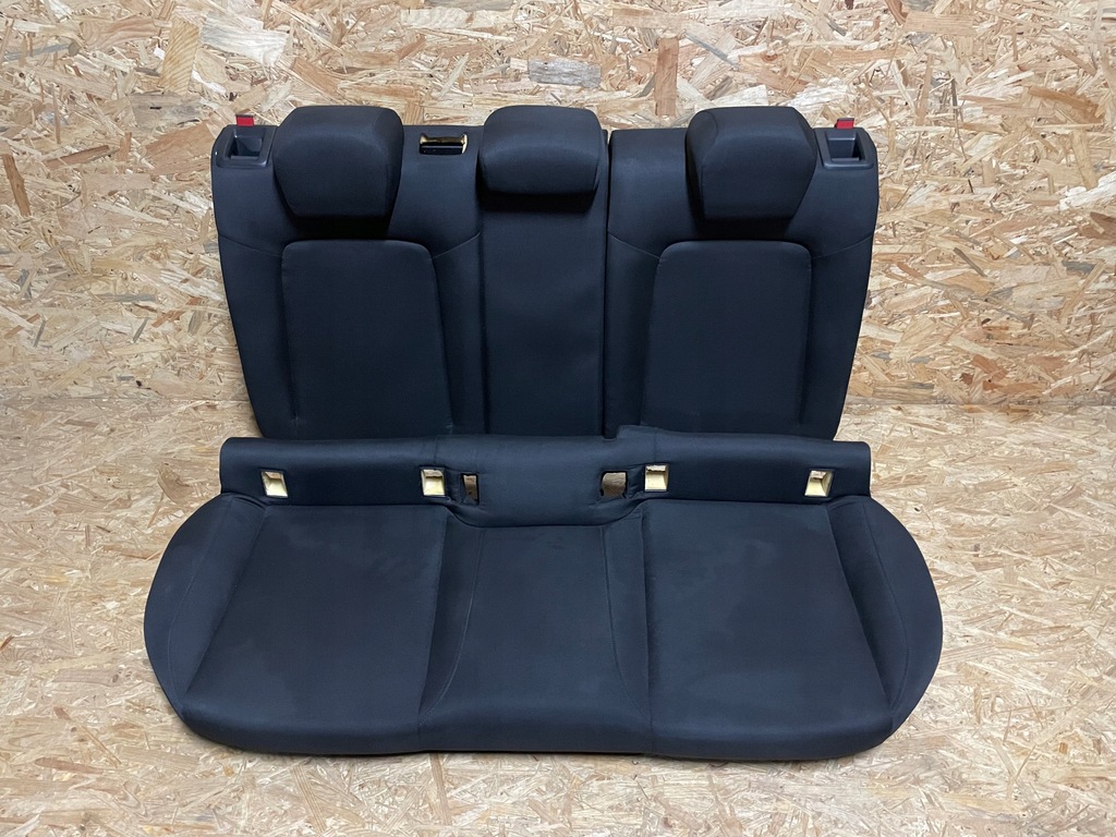 фото №1, Заднее сиденье сиденье сиденья задняя задние датчик audi a1 82a 5-osób