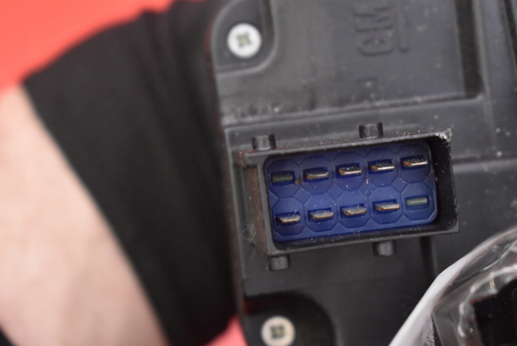 фото №8, Замок кришки задня багажника lewego створки 8200282303 renault trafic 2 ii