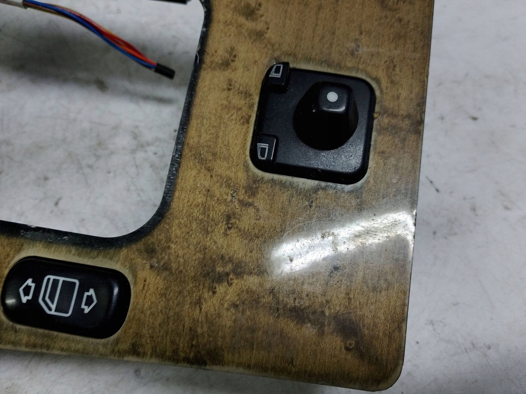 фото №8, Mercedes e w210 панель керування вікон рамка 2108214151 europa