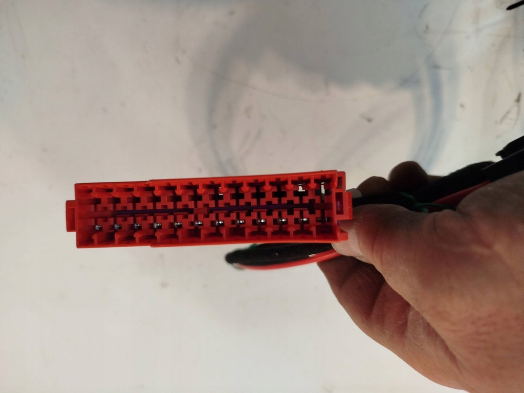 фото №7, Кронштейн запобіжників audi a4 b9 8w0055307