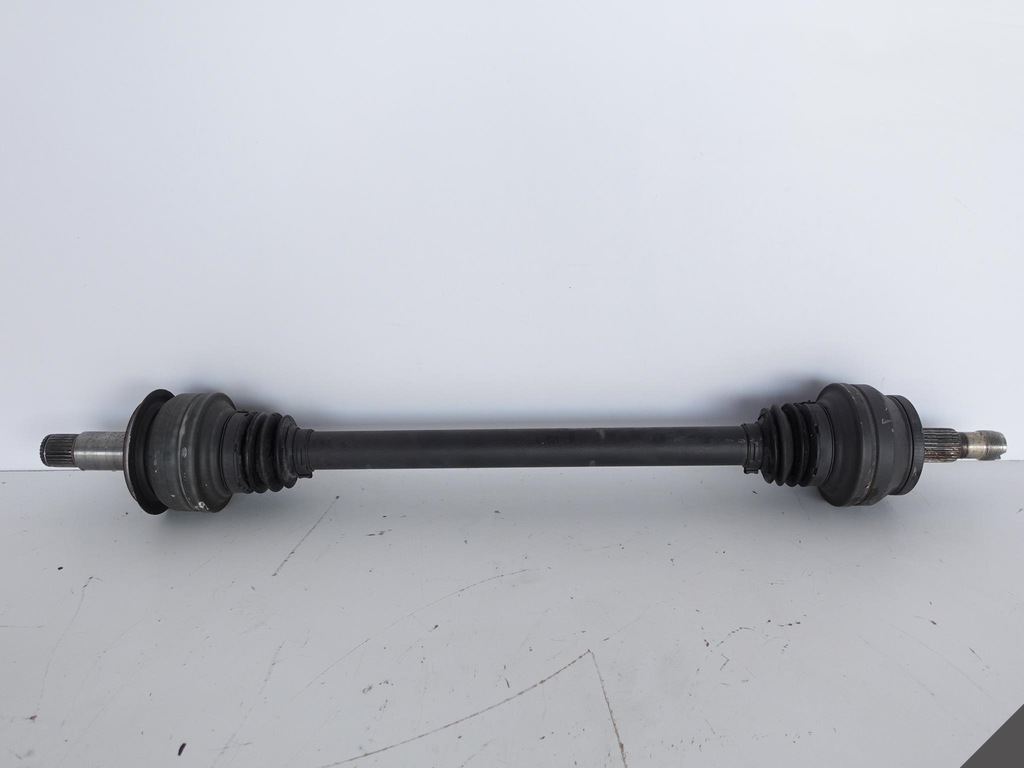 фото №1, Mercedes cls c218 e w212 c207 c w204 приводной вал задняя l=r