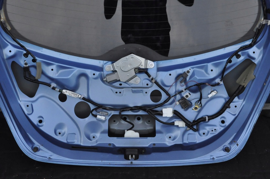 фото №11, Nissan leaf ze0 крышка багажника багажника задняя задняя