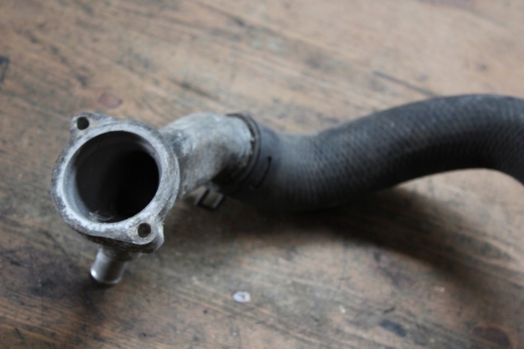 фото №5, Avensis verso 2.0 d4d 1cd шланг труба wąż wody