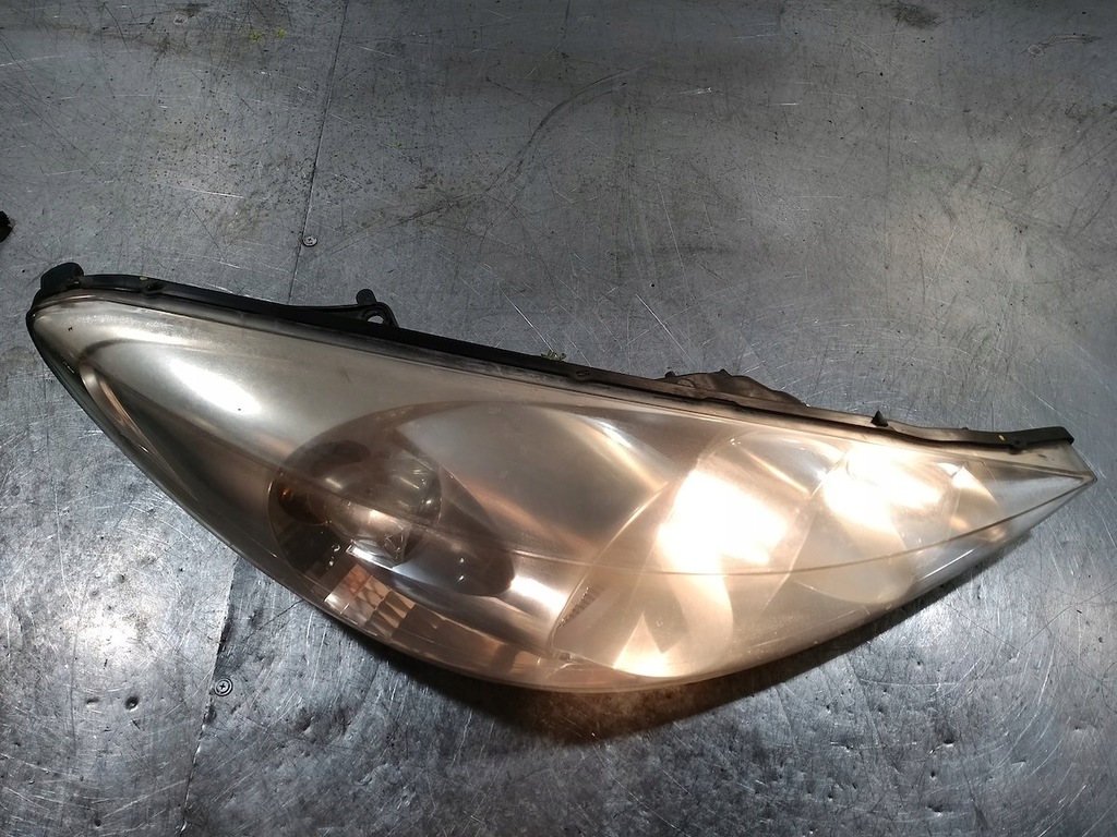 фото №11, Лампа перед права peugeot 206 plus 9686606280-00