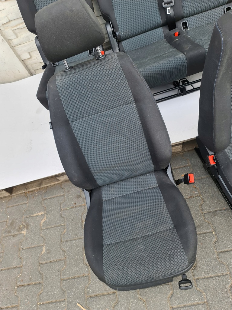 Caddy 2k5 комплект сидений Оригинал