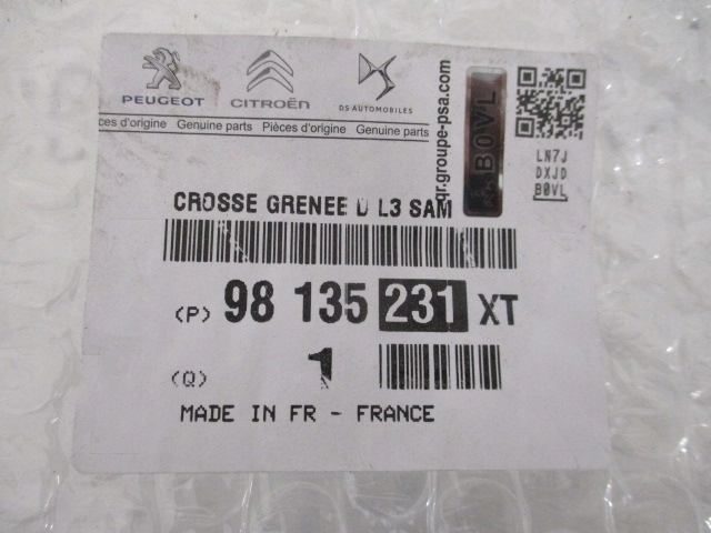 Travaller 18- кутик бампера правий задній датчик pdc новий 98135231xt в Україні