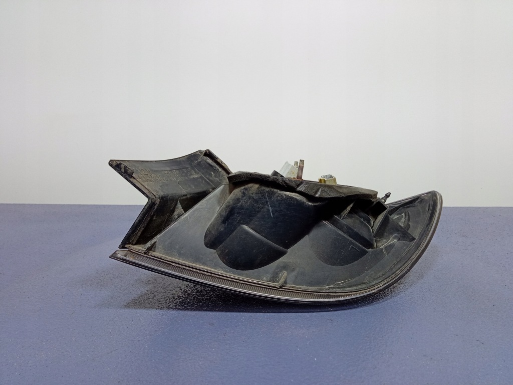 фото №3, Mazda 3 bk hb lift лампа задняя левая наружная