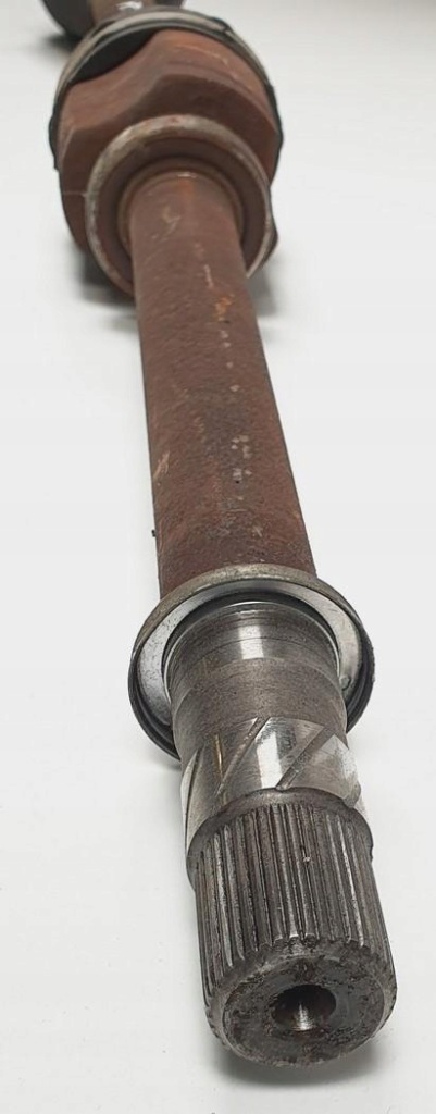 Приводной вал правый  перед renault megane 2 2.0 8200790519 Цена