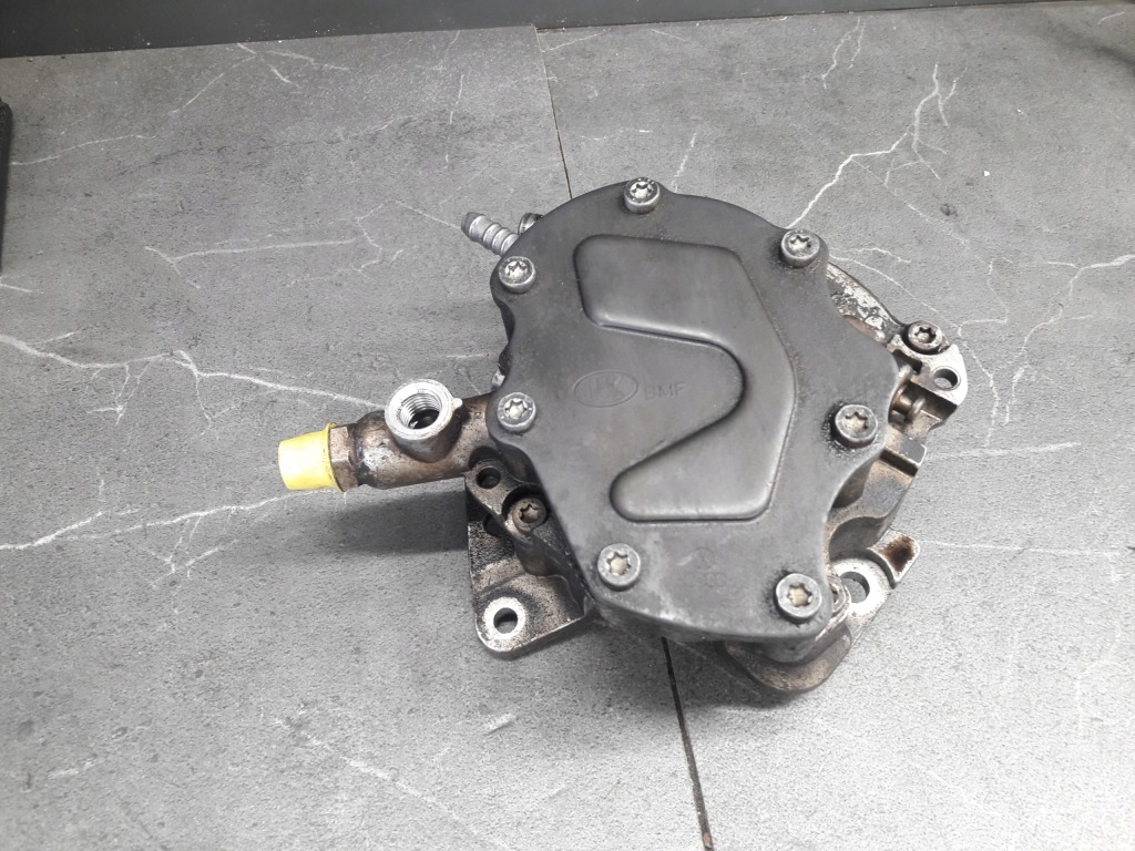 Купити 070145209j насос вакуумний vw transporter v