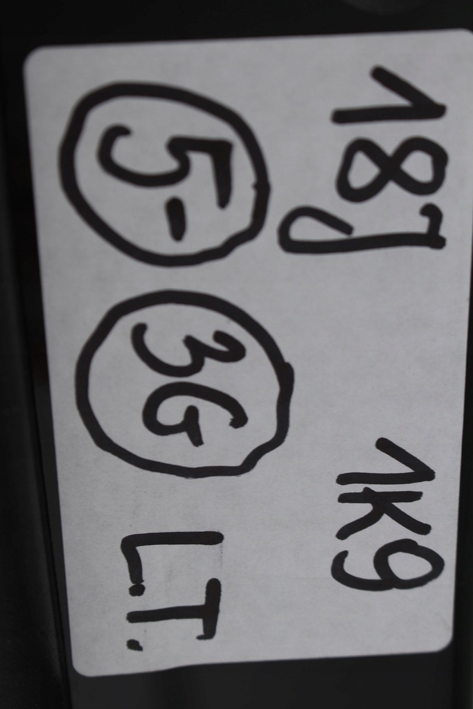 фото №7, Vw jetta дверь левая задняя сторона левая задние 1 штука 1k5 1k цвет чёрный czar