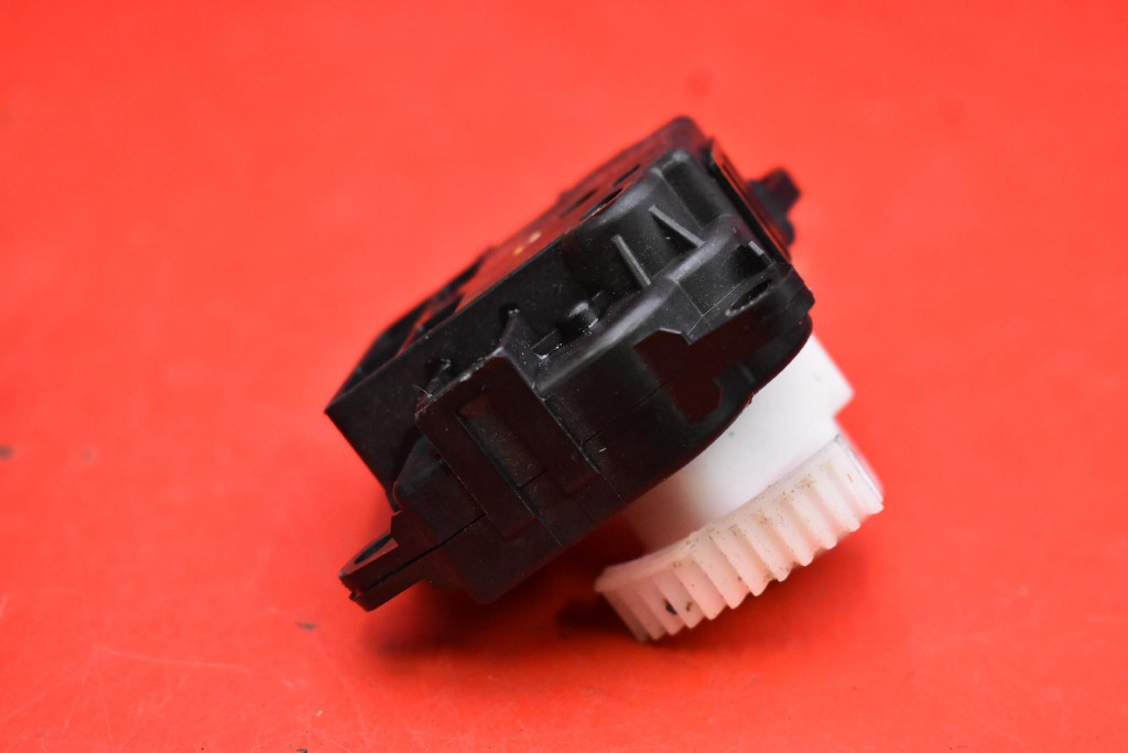 Моторчик отопителя a24840b1800001 nissan micra k13 1.2 dig-s 98 km 10-13 Недорого