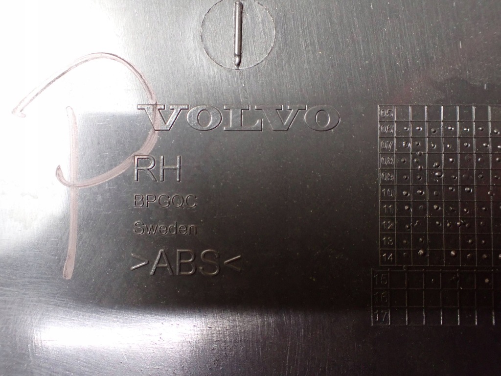 фото №6, Element оздоблення стійка volvo v70 права сторона