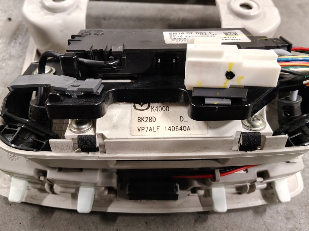 фото №6, Mazda 6 gh освещение салона лампа кабины