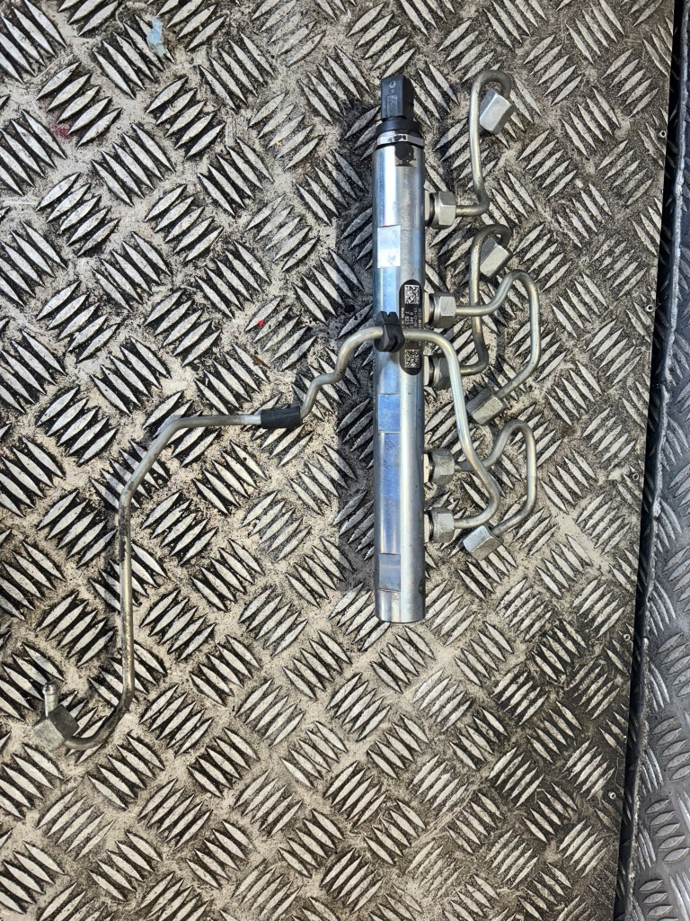 фото №1, Mini countryman r56 r60 1.6d молдинг упорскування 782346002