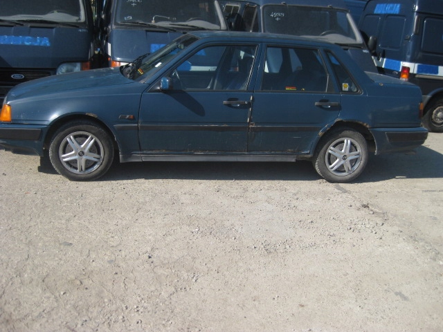 Купить Volvo 440 460 крыло  правый  перед niebieski