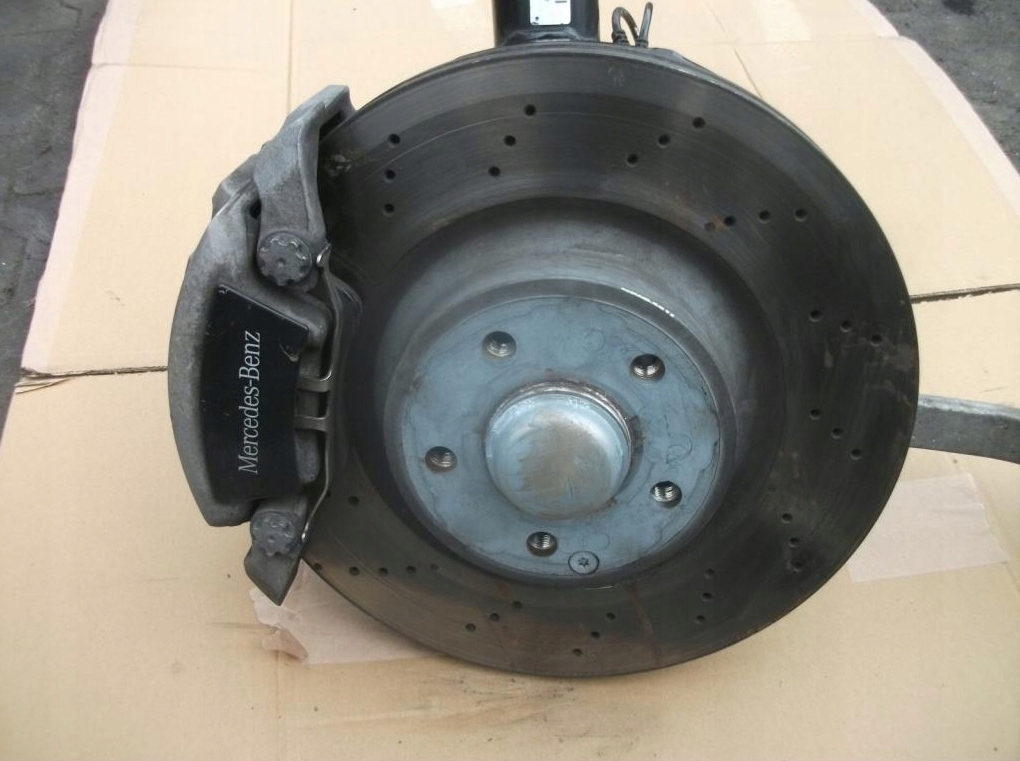 фото №1, Mercedes slk w172 r172 поворотний кулак права правий перед