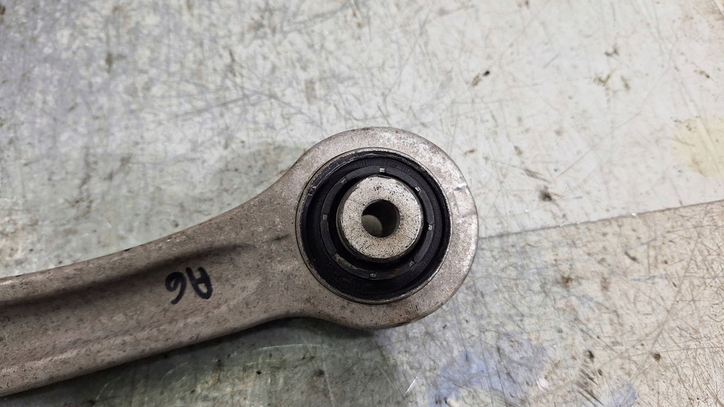 фото №7, Важіль передній правий нижній перед 4f0407151a audi a6 c6