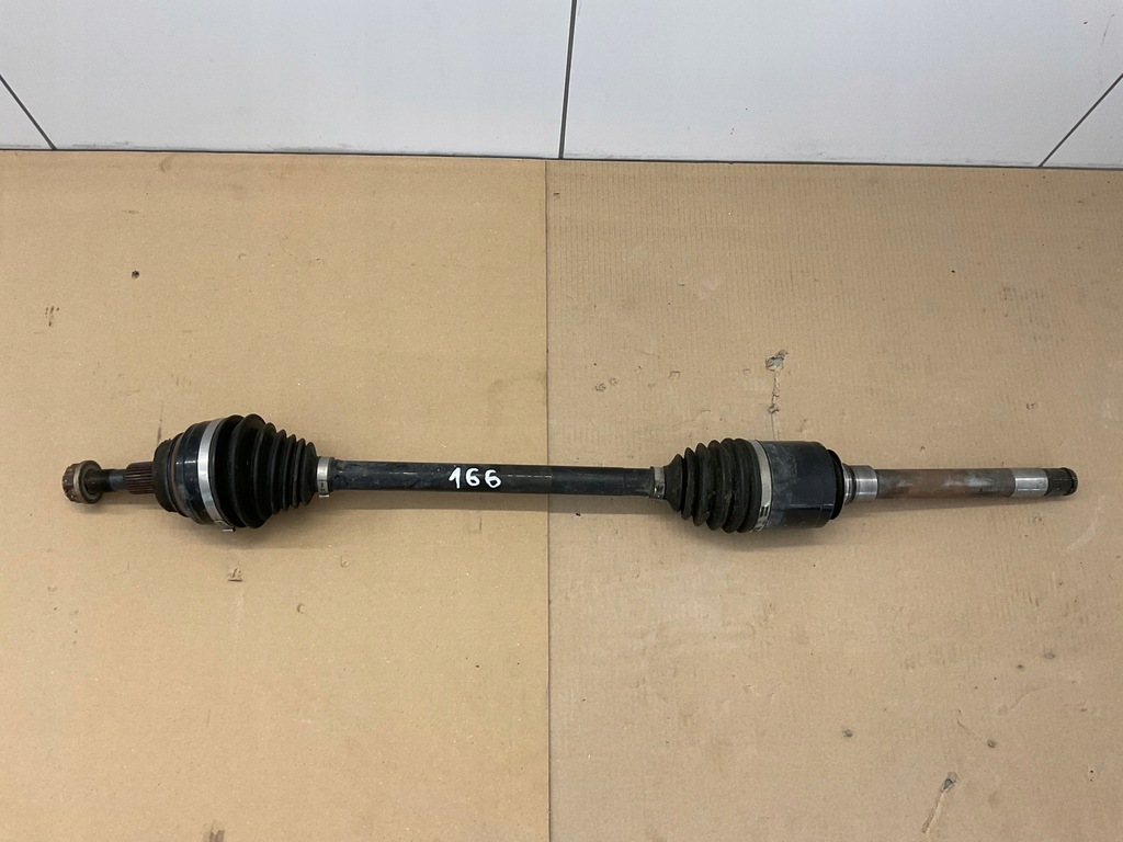 фото №1, Mercedes x166 приводной вал правая