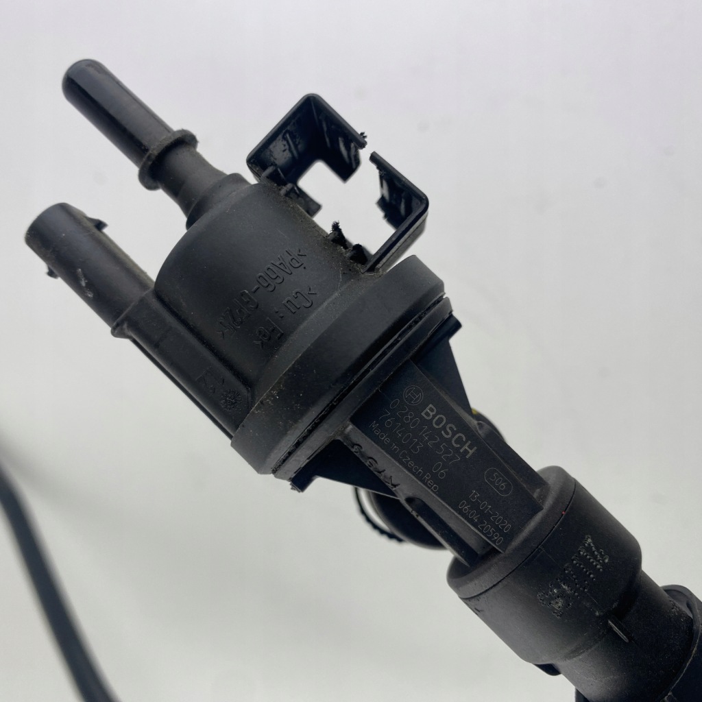 Трубка шланг + клапан воздуха bmw 1.5 2.0 1 2 x1 x2 f39 f40 mini 2021r Киев