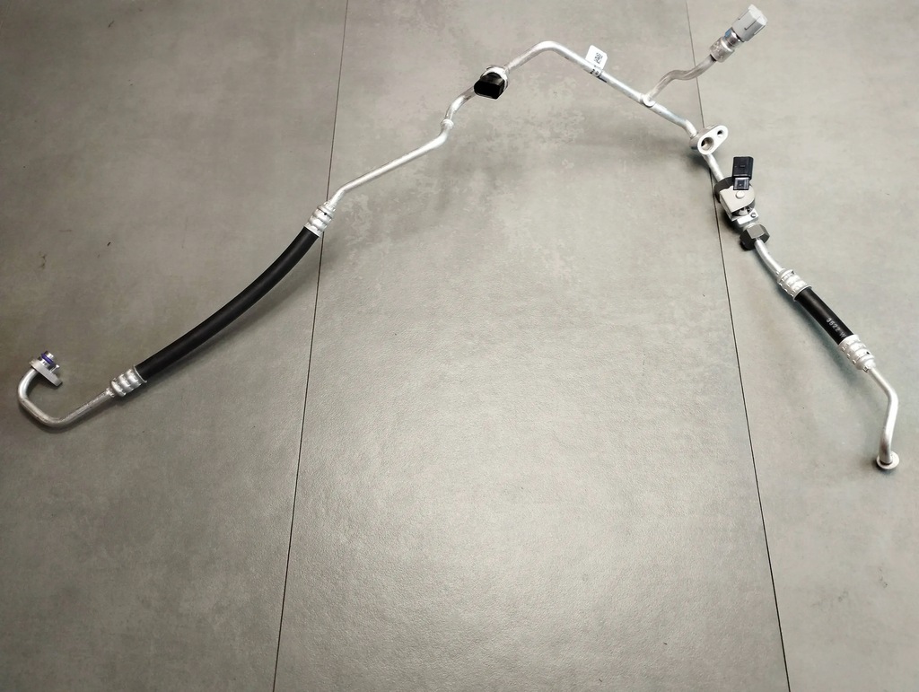 фото №1, Audi q4 e-tron шланг кондиционера 1ea816741l