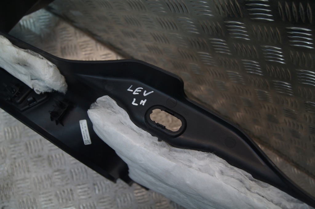 фото №8, Maserati levante защита порог левый задняя