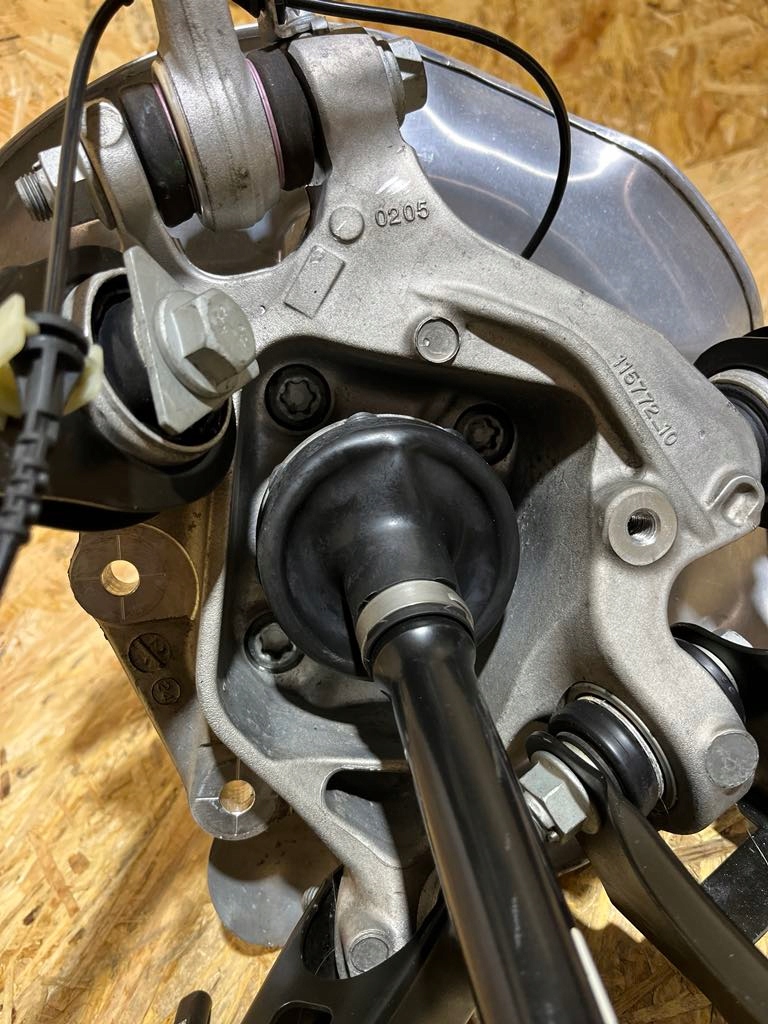 фото №8, Підвіска задня праве поворотний кулак ступиця важелі привідний вал bmw x3 g01 x4 24r 5km