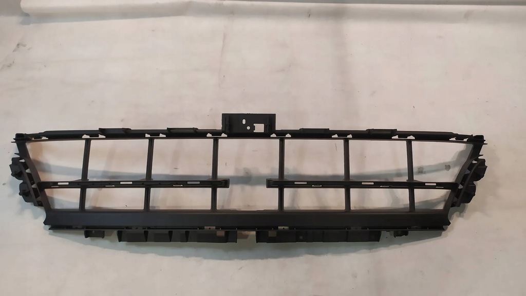 фото №1, Решітка радіатора решітка бампера перед середня porsche panamera ii 971 mat