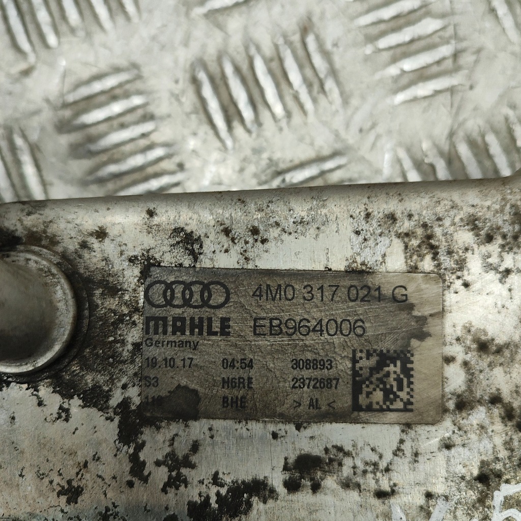 фото №6, Audi q7 4m 2018 радиатор масла