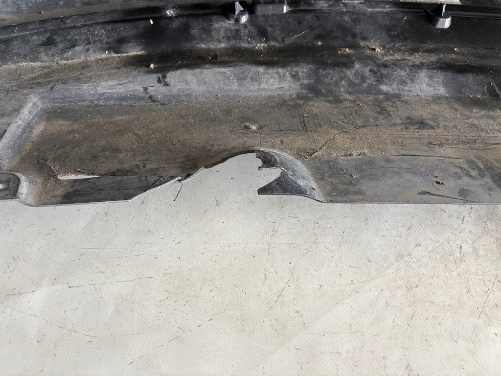 фото №14, Audi 4ke lift e-tron sq8 2022-2024 бампер перед