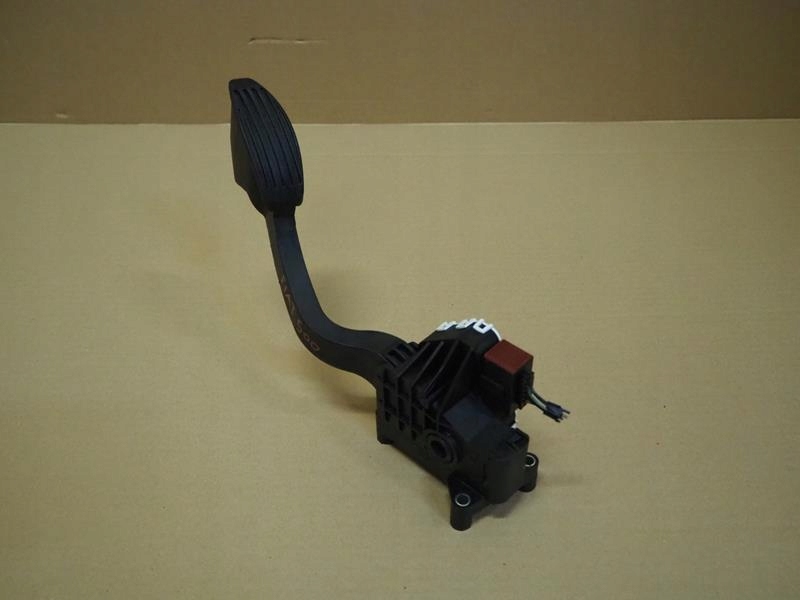 фото №1, Педаль газа потенциометр fiat 500 lancia ypsilon ii