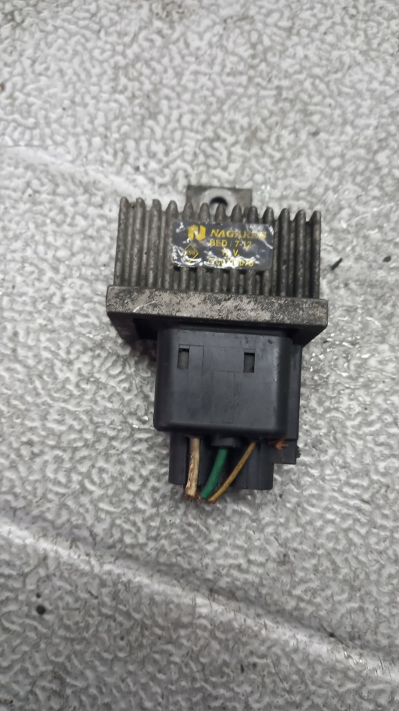 фото №1, Резистор вентилятор volvo v40 01r 7700115078